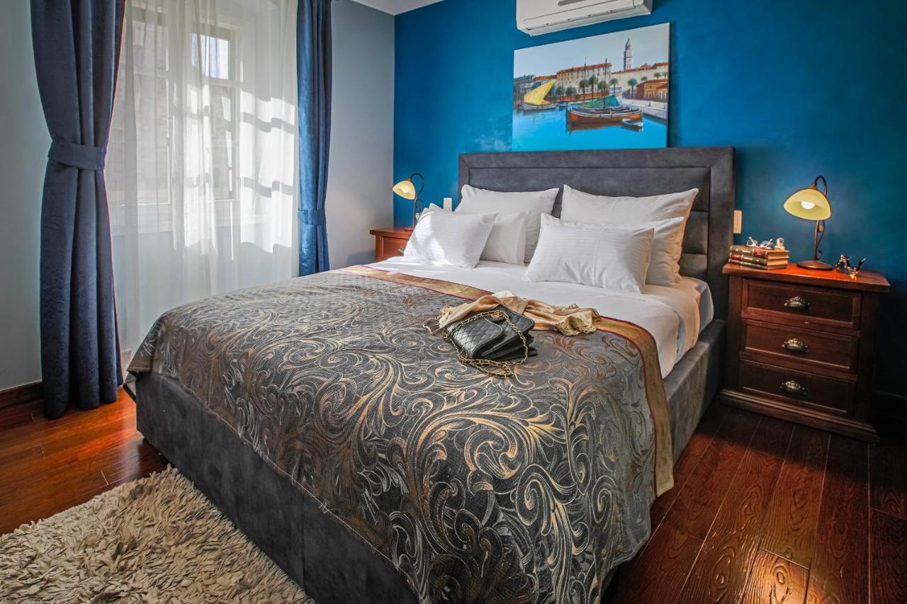 Theatre Luxury Rooms Спліт Екстер'єр фото