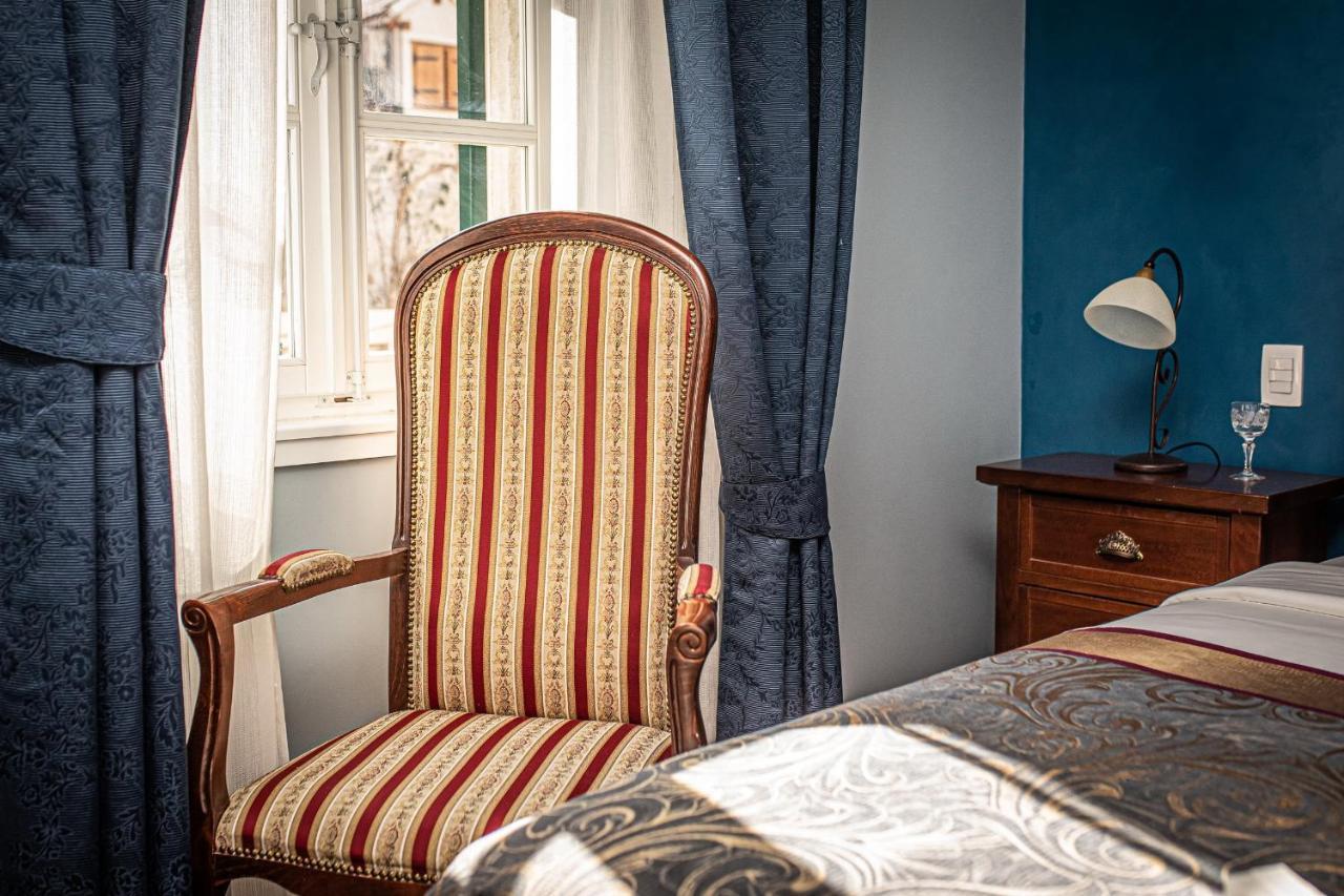 Theatre Luxury Rooms Спліт Екстер'єр фото