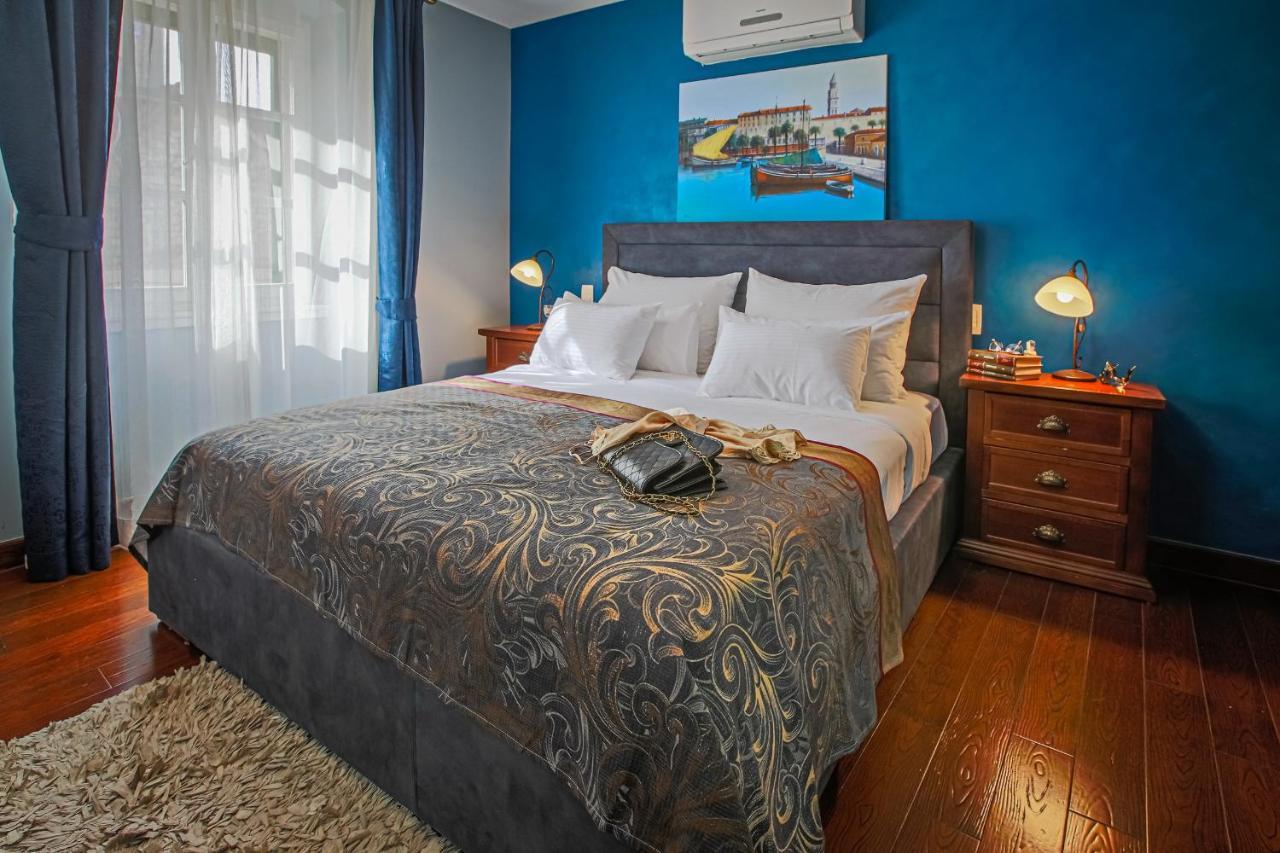 Theatre Luxury Rooms Спліт Екстер'єр фото